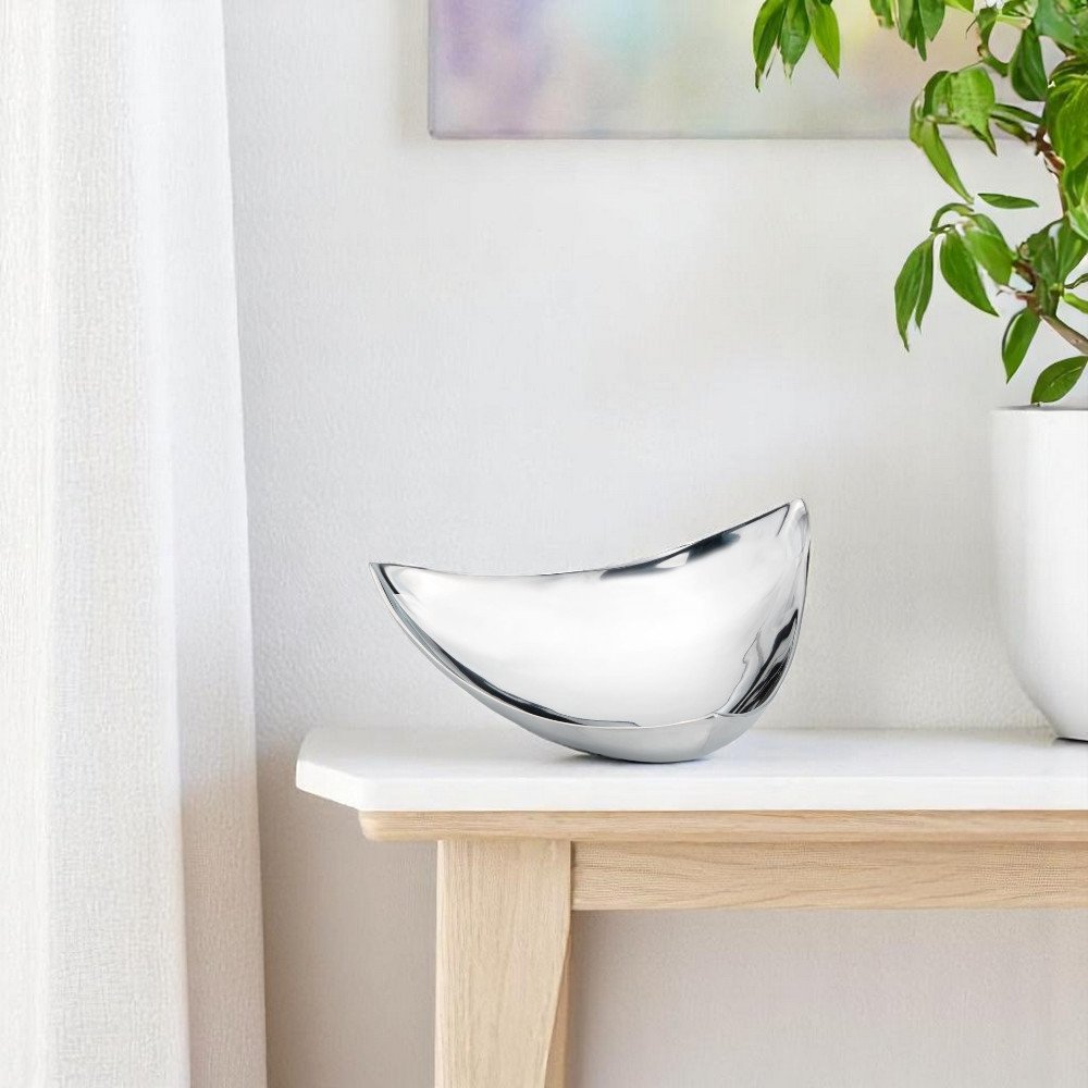 14" Black and Silver Aluminum Triangular Bowl