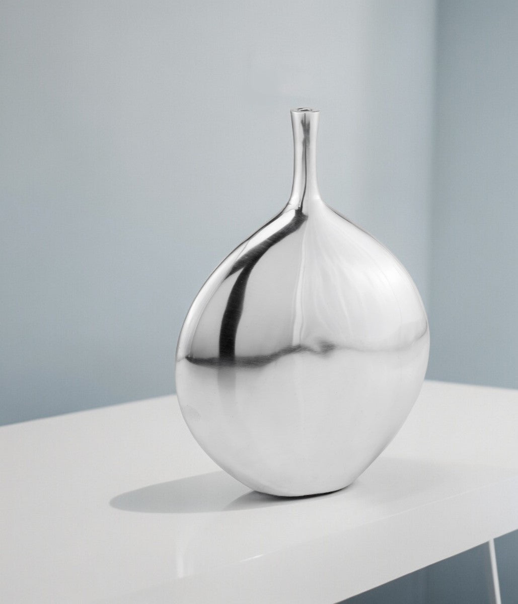 16" Silver Tulip Aluminum Table Vase