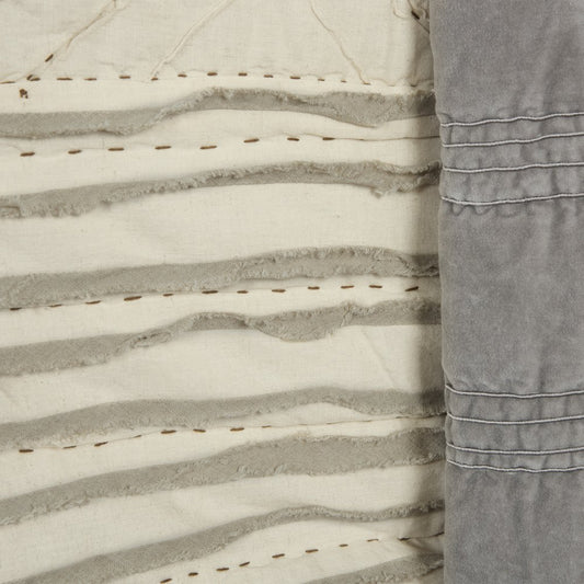 Ivory Geometric Queen Quilt