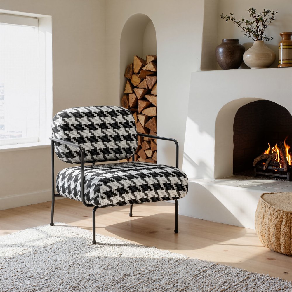 29" Black And White And Black Upholstered Houndstooth Arm Chair