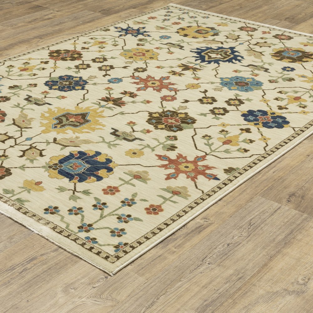 8' X 11' Ivory And Gold Oriental Area Rug With Fringe