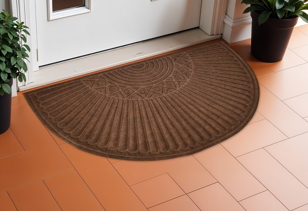 24" X 36" Brown Synthetic Fiber Abstract Outdoor Semi Circle Door Mat