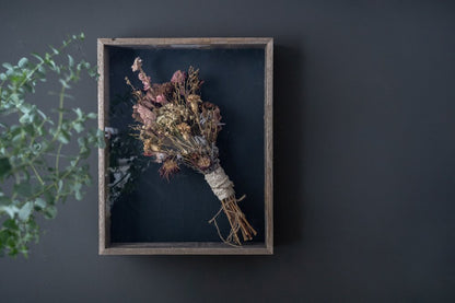 18" x 24" Gray Solid Wood Hanging Picture Frame