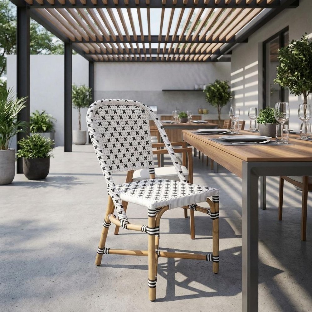 21" Black And White Woven Faux Rattan Outdoor Dining Chair