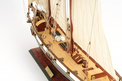 26" Black and White Solid Wood Hand Painted p-Oxybis(benzenesulfonyl hydrazide) Model Boat