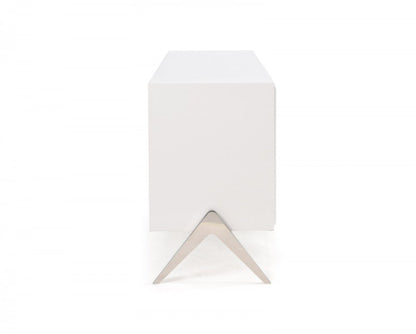 61" White Manufactured Wood Four Drawer Double Dresser