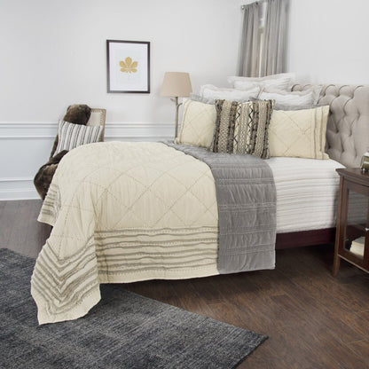 Ivory Geometric Queen Quilt