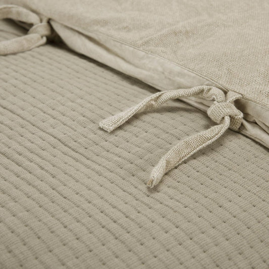 Natural Checkered Queen Quilt