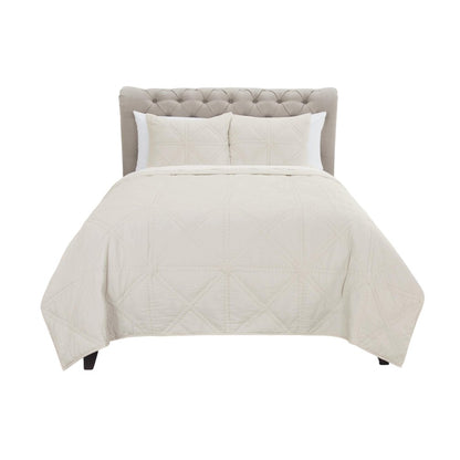 Set of Three Ivory Geometric King Quilt