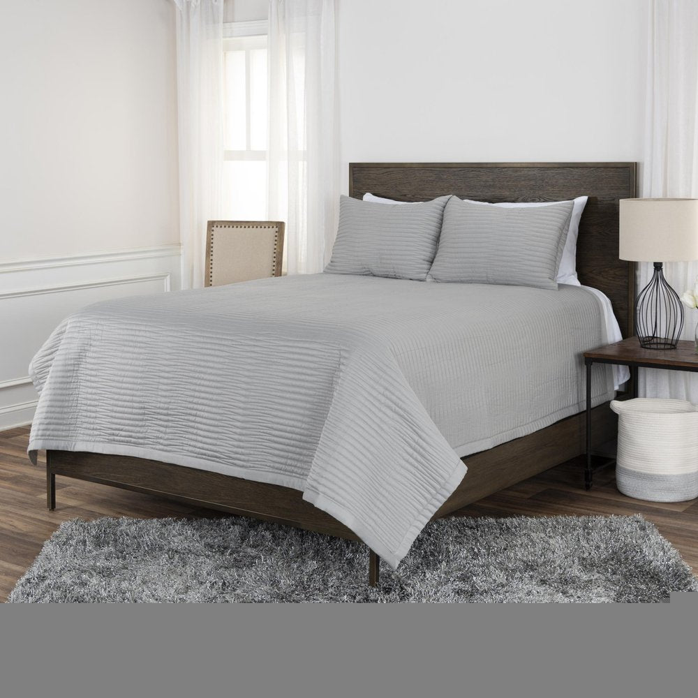 Set of Three Gray Geometric King Quilt