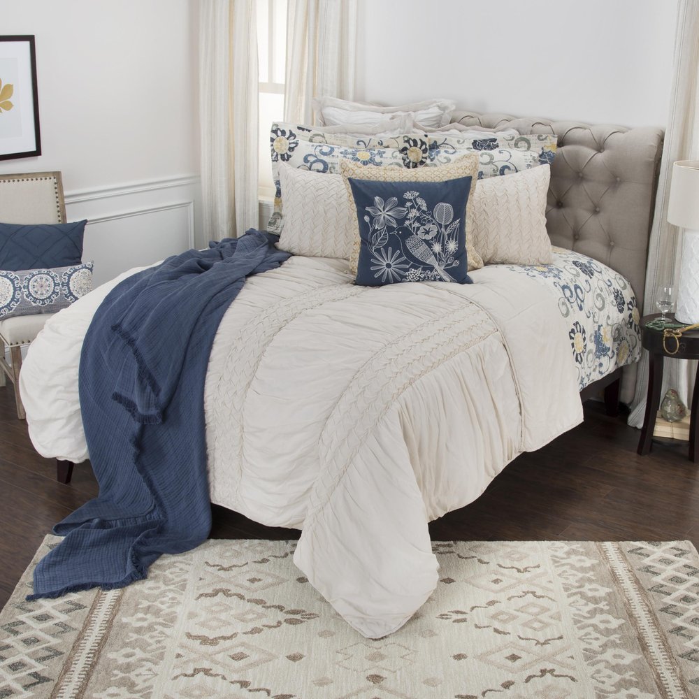 Ivory Geometric King Quilt