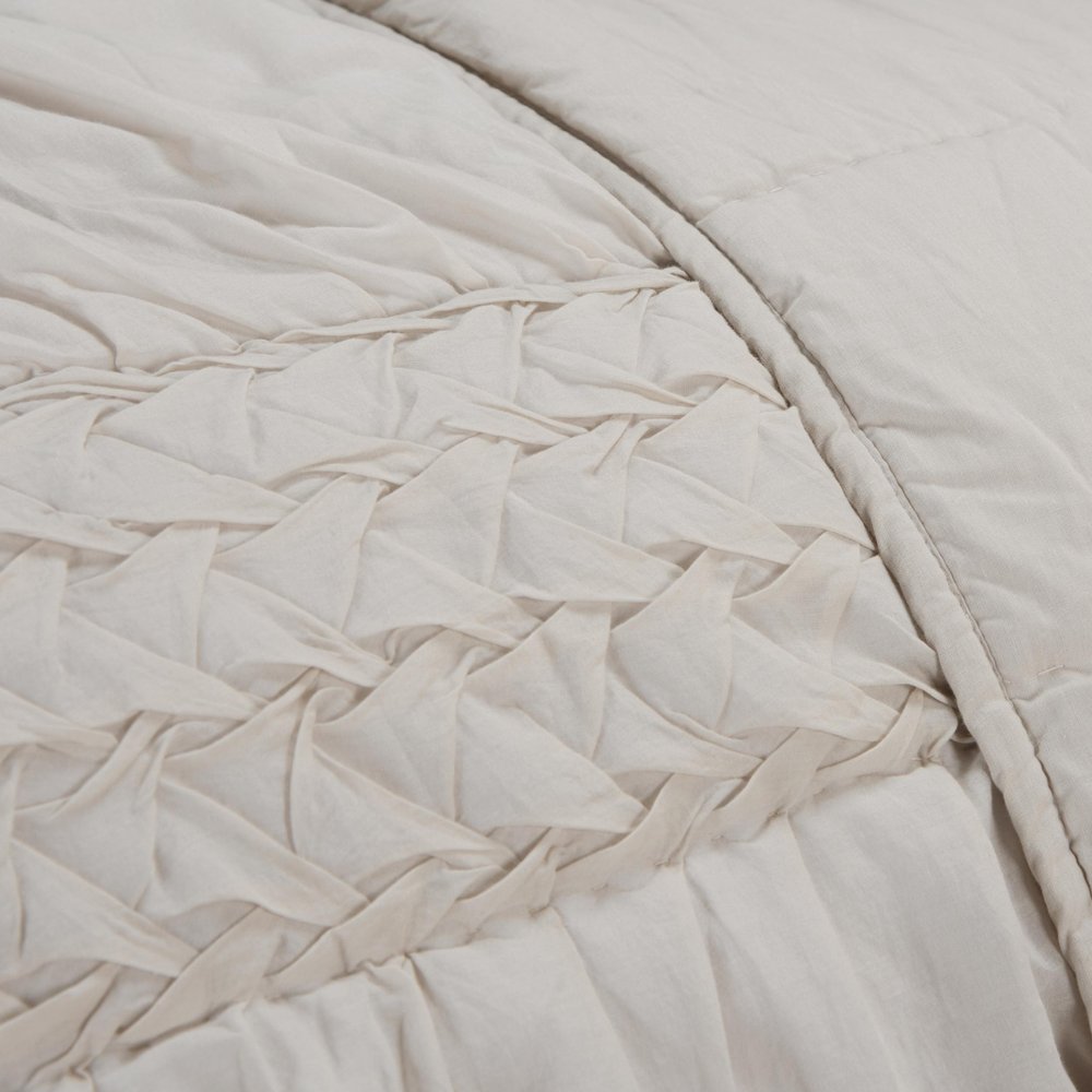 Ivory Geometric Quilt