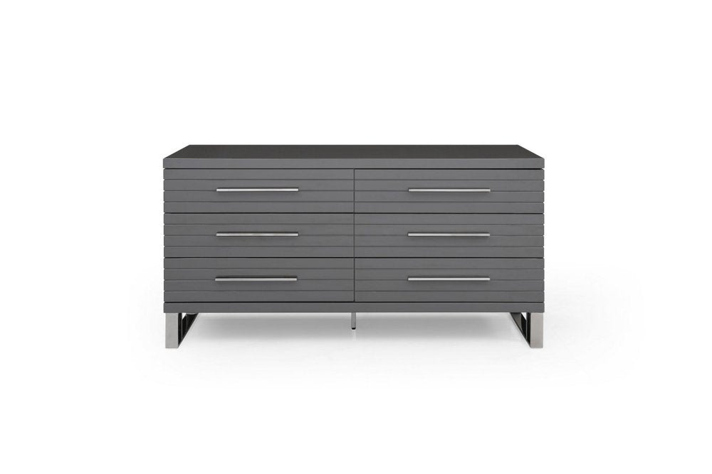 59" Grey Solid And Manufactured Wood Six Drawer Dresser