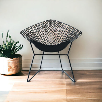 32" Black Lounge Chair