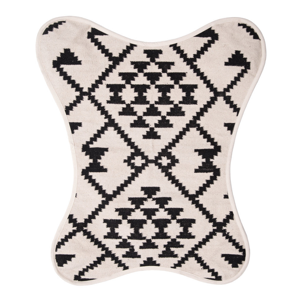 26" Beige And Black And Black Geometric Butterfly Chair