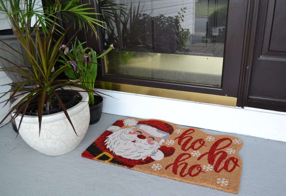 18" X 30" Beige and Red Coir Snowflake Outdoor Christmas Door Mat