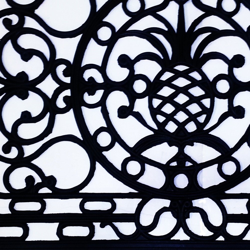 18" X 30" Black Rubber Pineapple Outdoor Door Mat