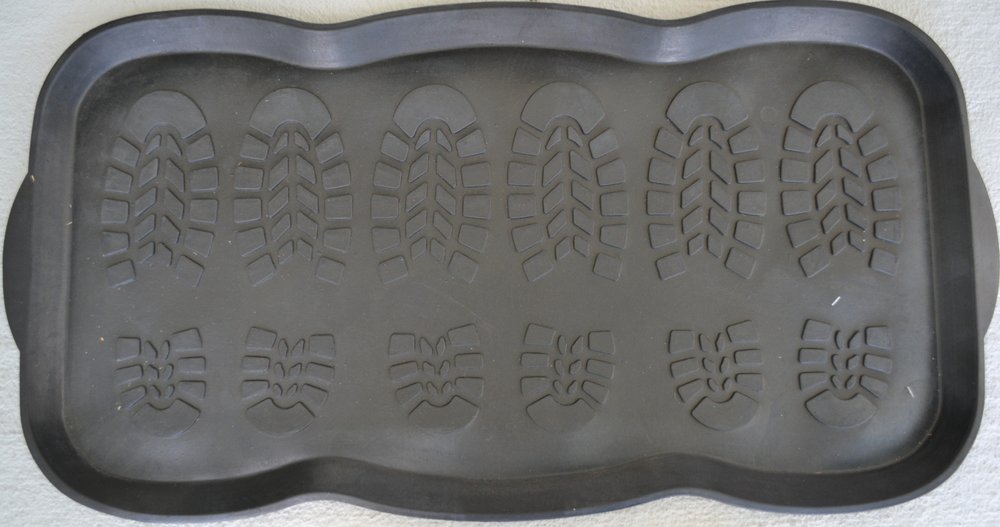 16" X 32" Black Rubber Outdoor Boot Tray
