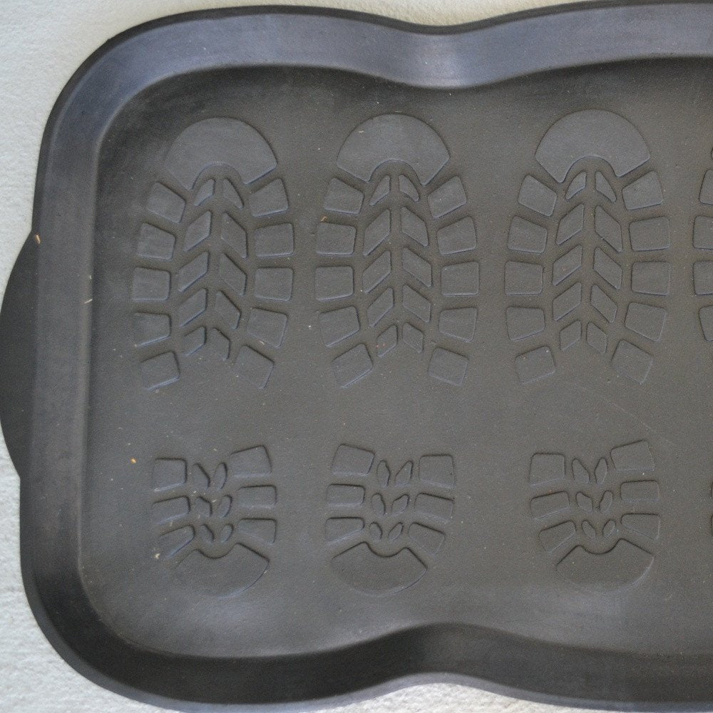 16" X 32" Black Rubber Outdoor Boot Tray