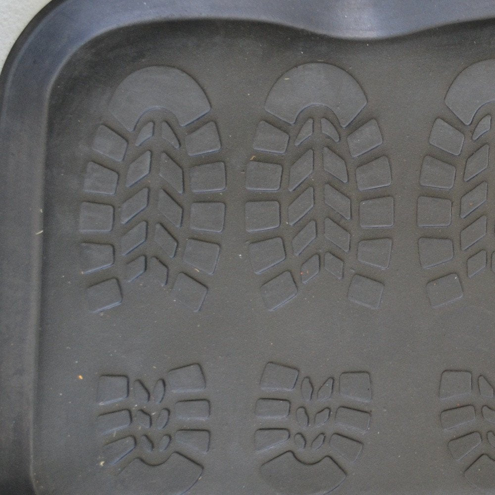 16" X 32" Black Rubber Outdoor Boot Tray