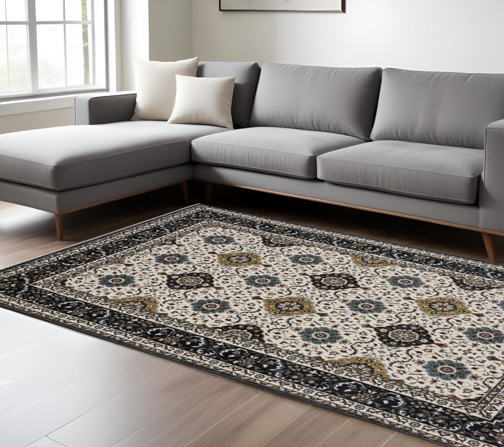 8' X 11' Ivory Medallion Area Rug With Fringe