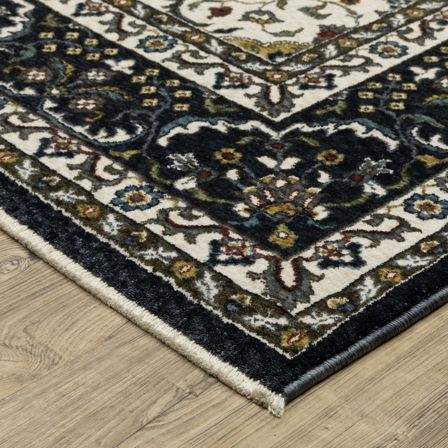8' X 11' Ivory Medallion Area Rug With Fringe