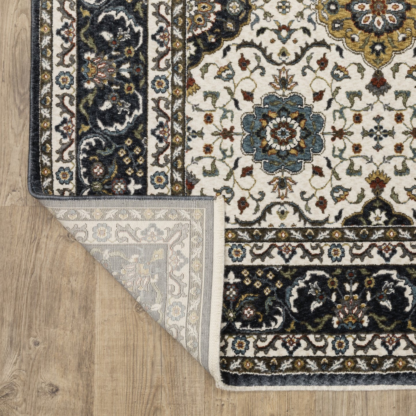 8' X 11' Ivory Medallion Area Rug With Fringe