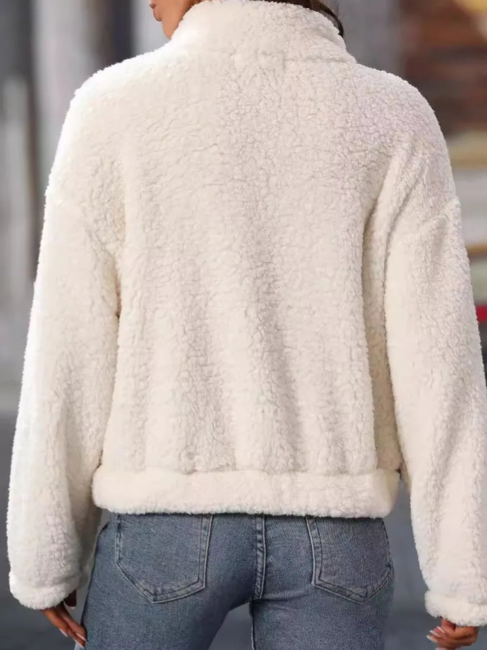 5db5606c-3974-48b7-968f-75aec16ca6de-Max